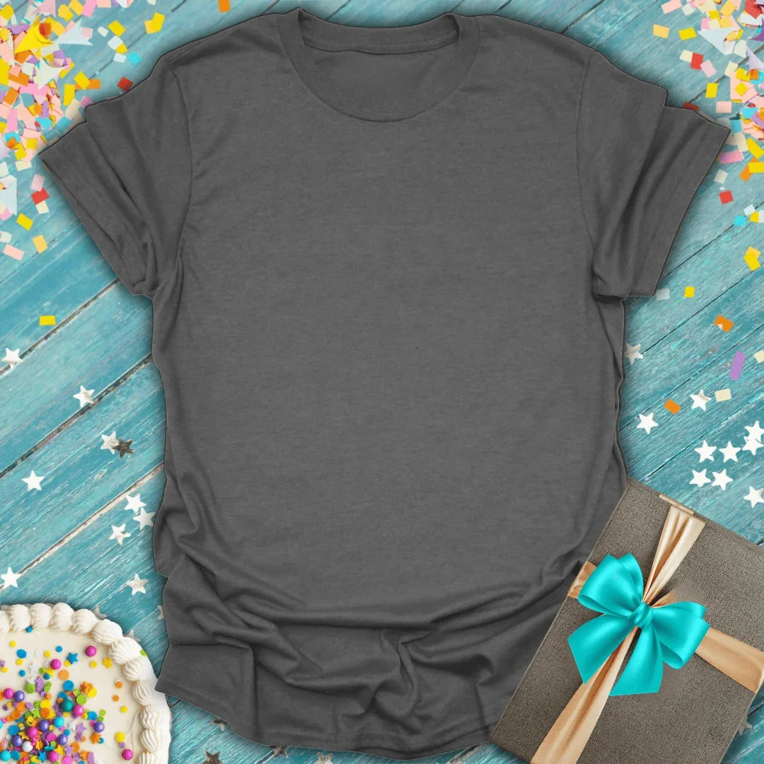 Soft gray t-shirt with birthday cake and gift, perfect for celebrations and trips